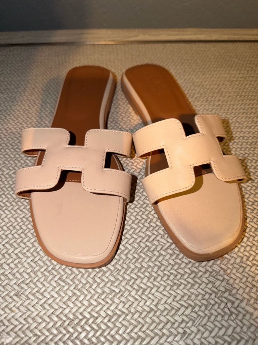 Boutique H Oran Style Sandal - Picture 8 of 9